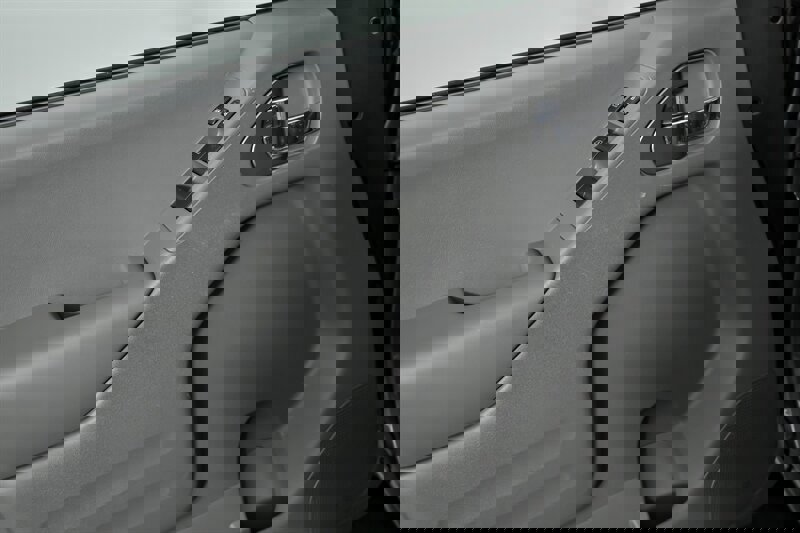 Used 2019 Nissan Frontier SV image 14