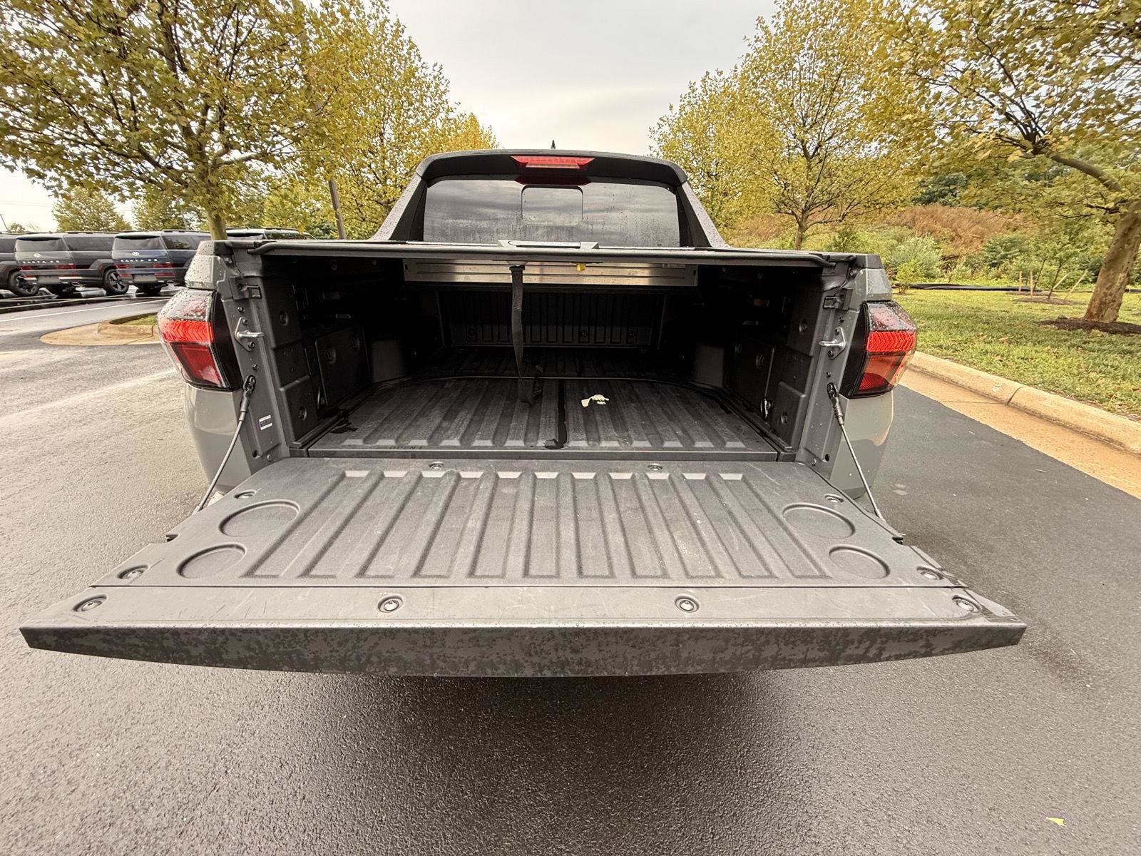 Certified 2025 Hyundai Santa Cruz SEL FWD image 18