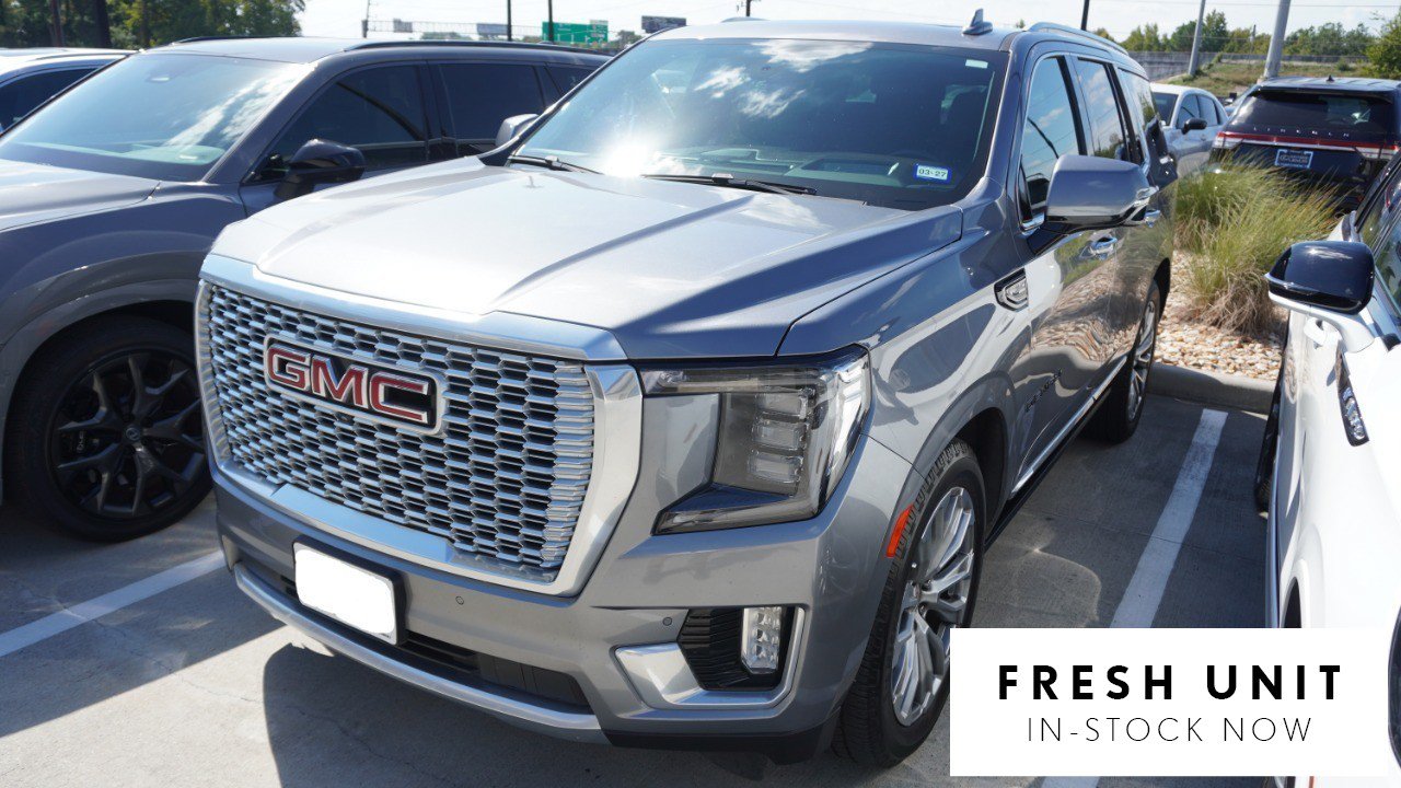 Used 2022 GMC Yukon Denali w/ Denali Premium Package AWD/4WD image 1