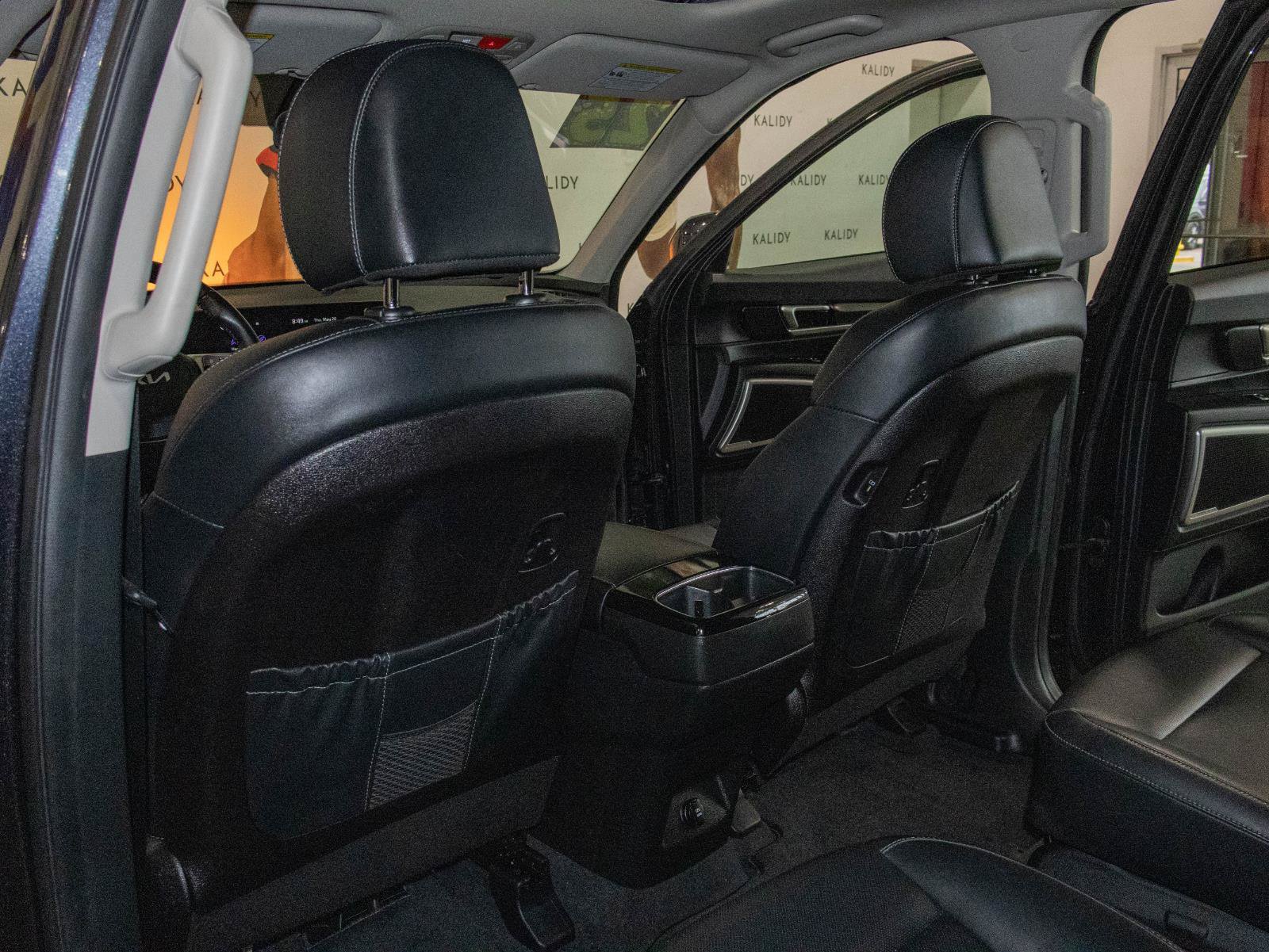 Used 2025 Kia Telluride S FWD image 10