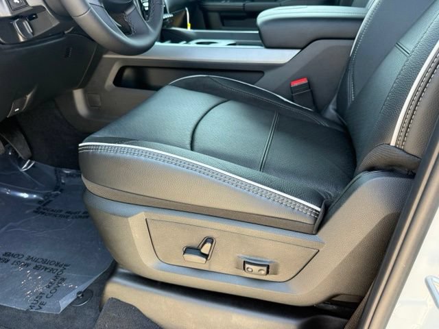 Used 2026 RAM 3500 Laramie w/ Towing Technology Group AWD/4WD image 33