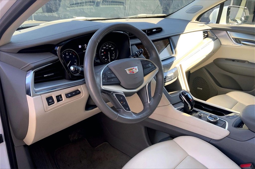 Certified 2023 Cadillac XT5 Premium Luxury w/ Technology Package image 17