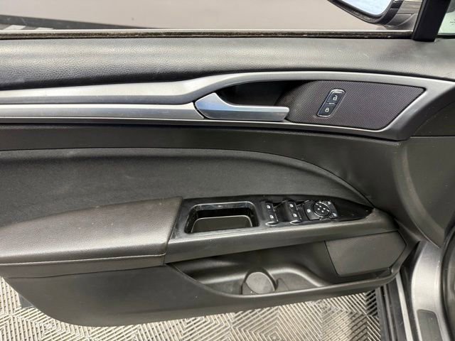 Used 2014 Ford Fusion SE FWD image 15