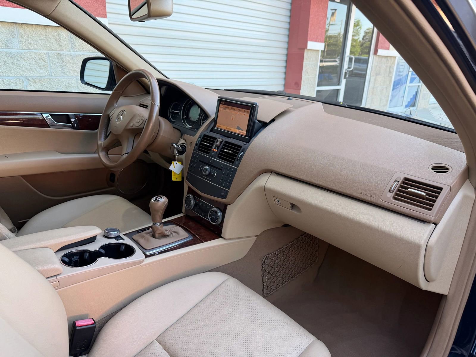 Used 2008 Mercedes-Benz C 300 Sedan image 33