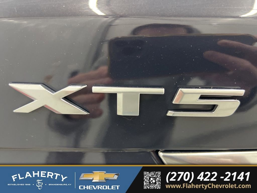 Used 2025 Cadillac XT5 Premium Luxury image 19