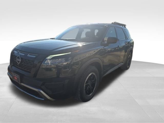 Used 2024 Nissan Pathfinder Rock Creek image 3