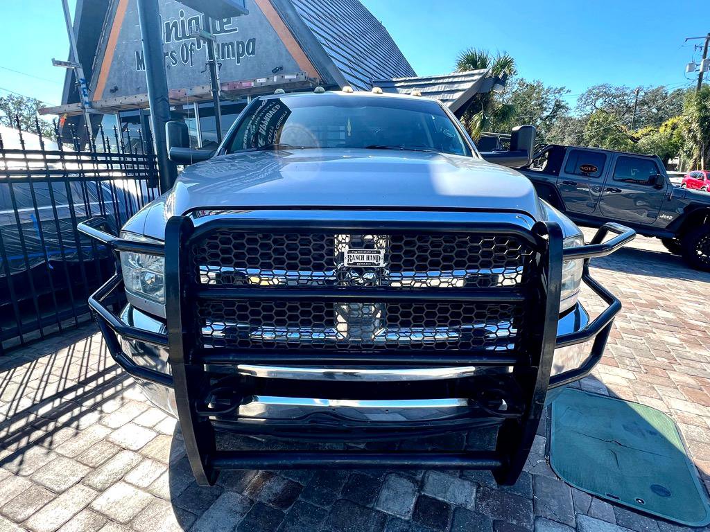 Used 2014 RAM 3500 Tradesman w/ Chrome Appearance Group image 3