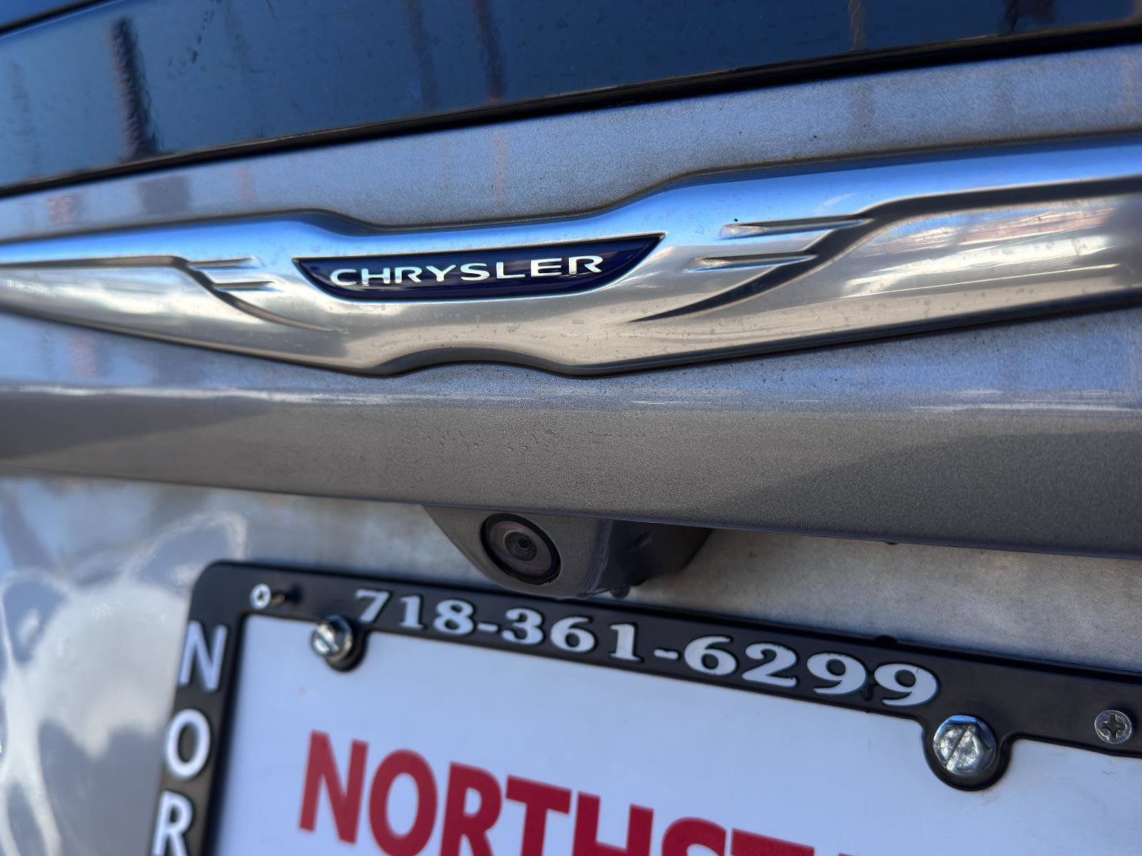 Used 2020 Chrysler Pacifica Touring-L Plus image 8