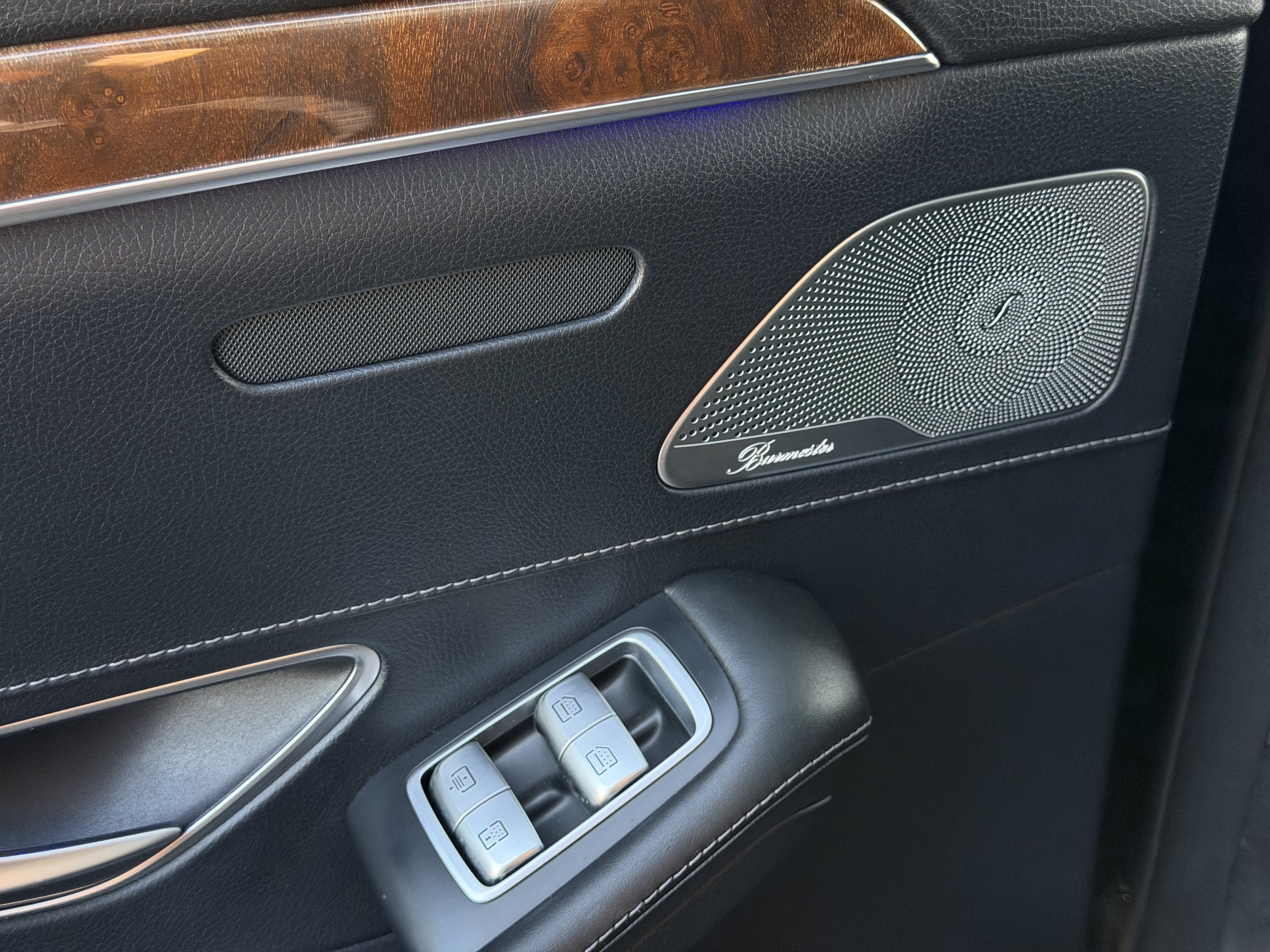 Used 2016 Mercedes-Benz S 550 4MATIC Sedan image 35
