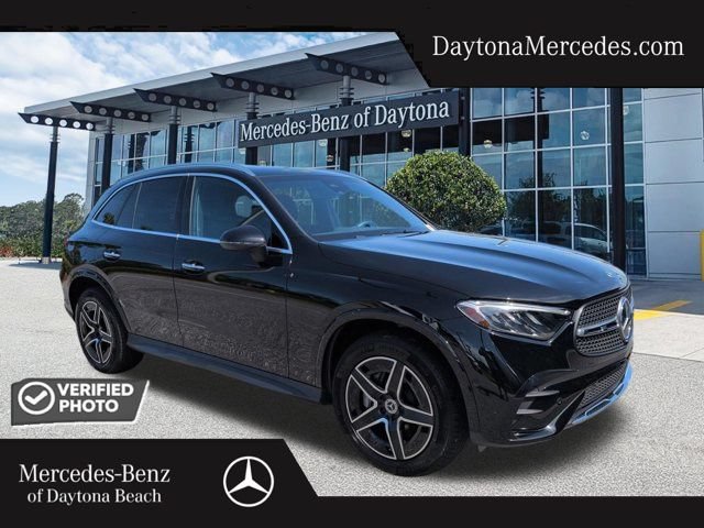 Certified 2026 Mercedes-Benz GLC 300 image 1