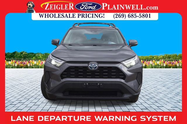 Used 2022 Toyota RAV4 XLE image 8
