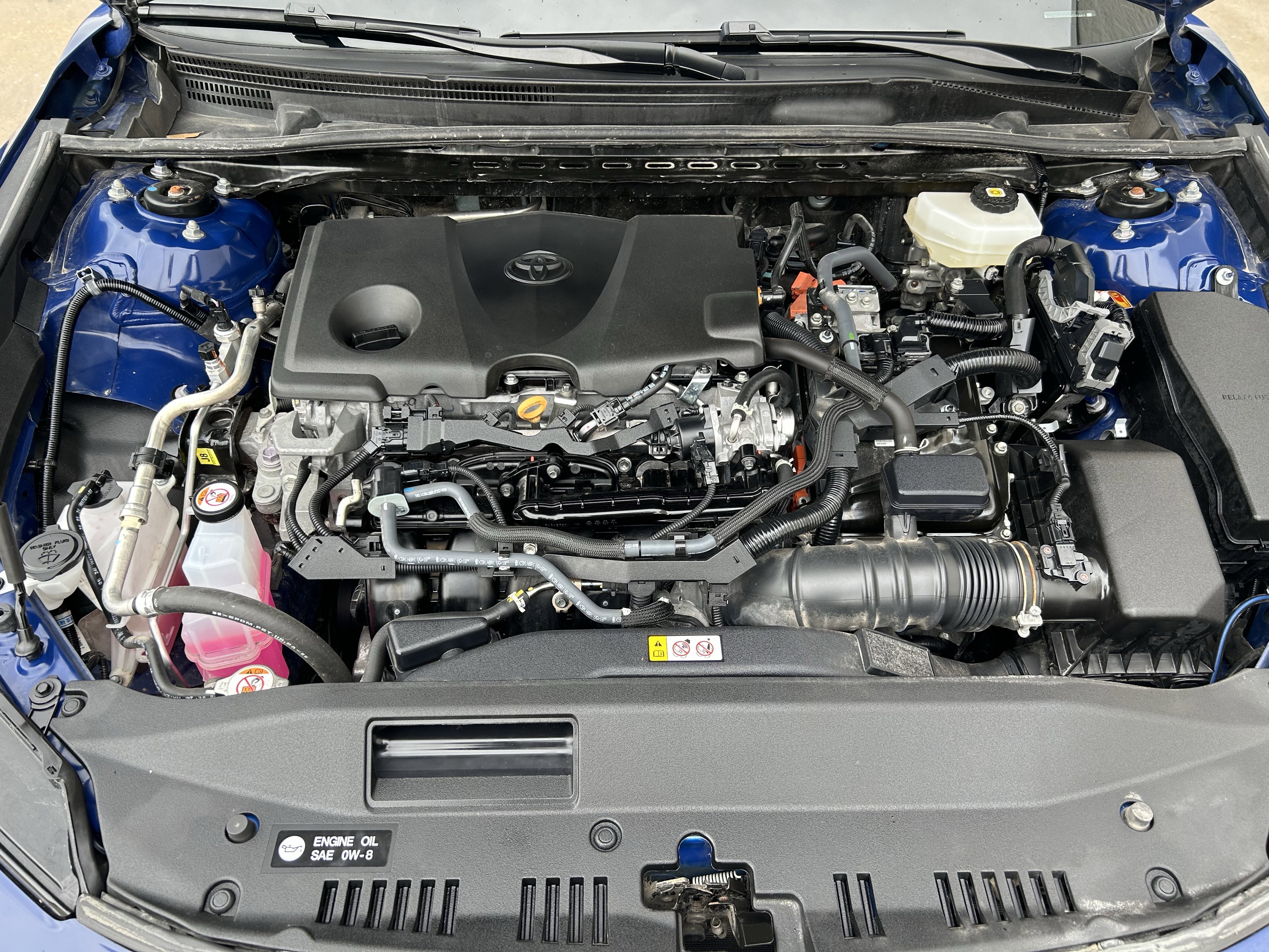 Used 2025 Toyota Camry SE FWD image 9