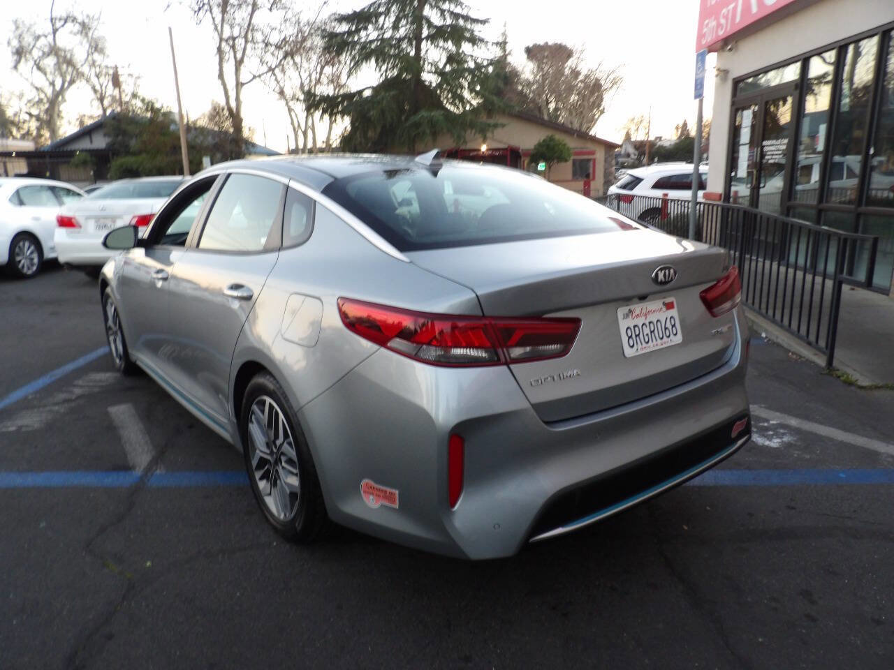 Used 2020 Kia Optima EX image 4