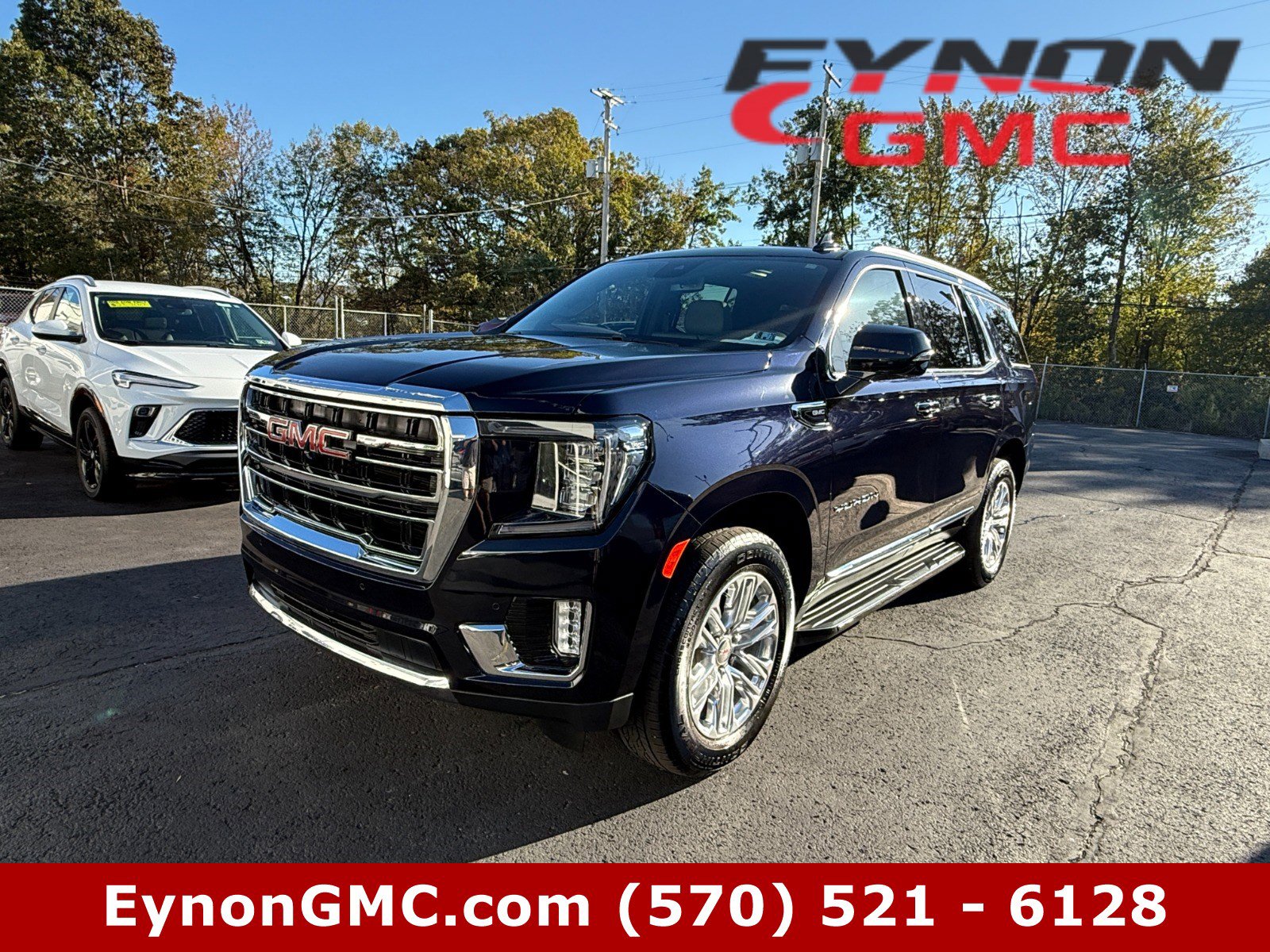 Used 2023 GMC Yukon SLT w/ SLT Premium Package