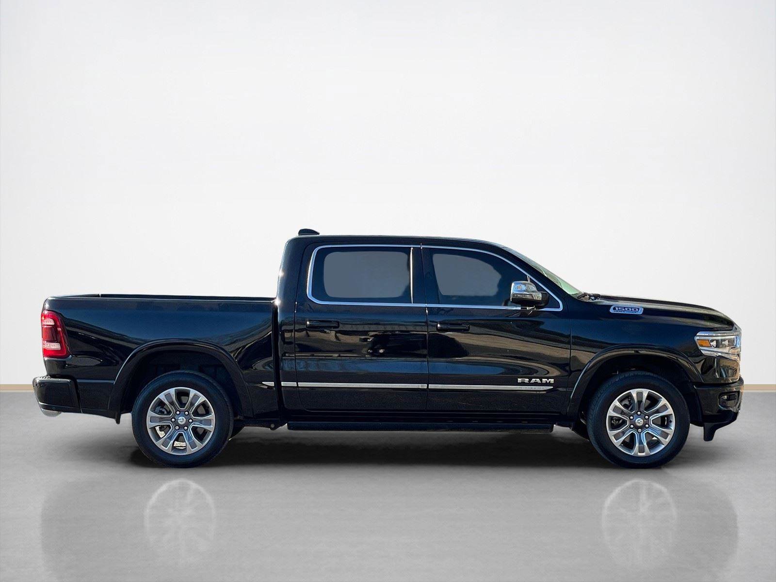 Used 2024 RAM 1500 Limited image 8