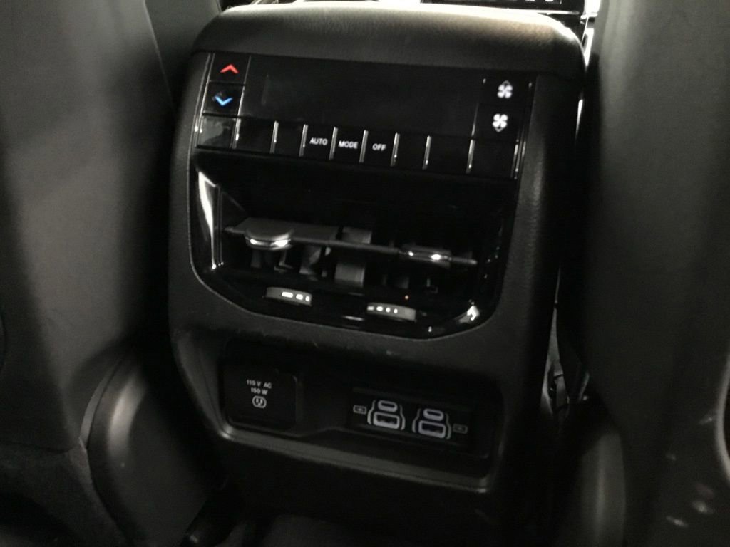 Used 2024 Jeep Grand Cherokee L Laredo AWD/4WD image 19