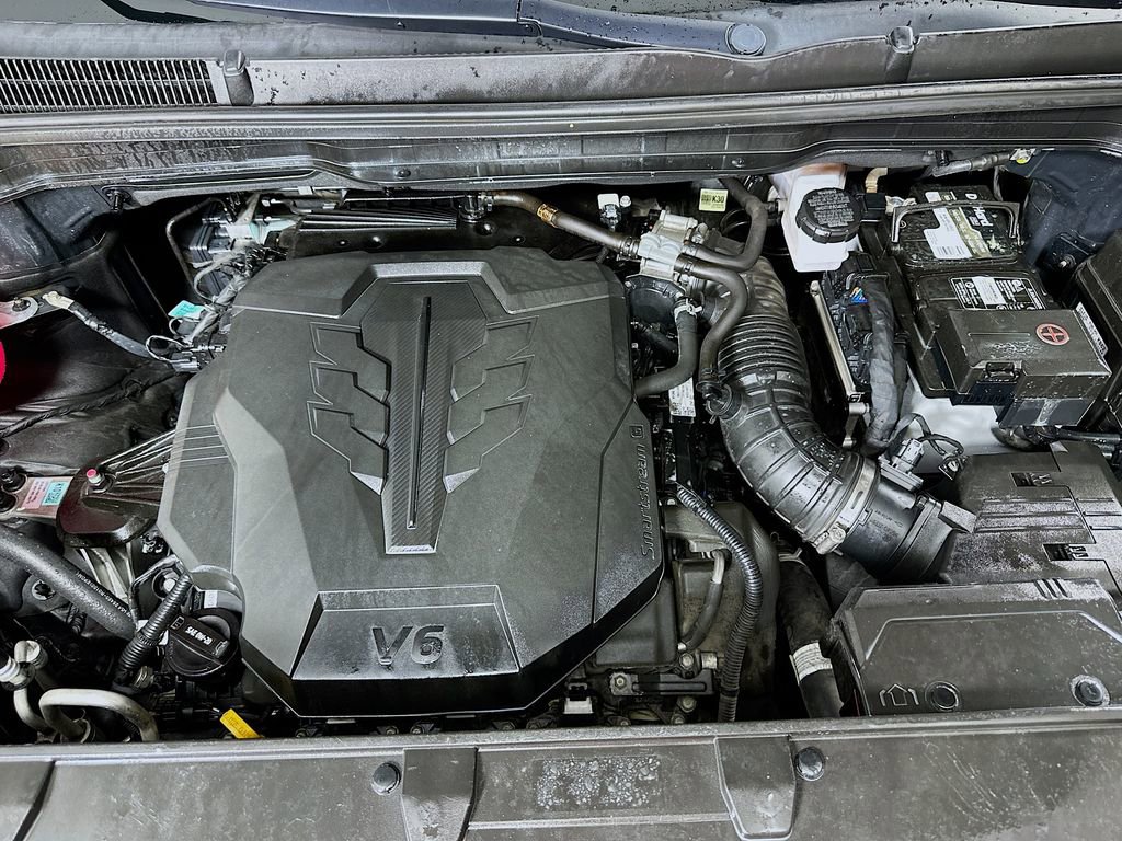 Used 2023 Kia Carnival SX Prestige image 33