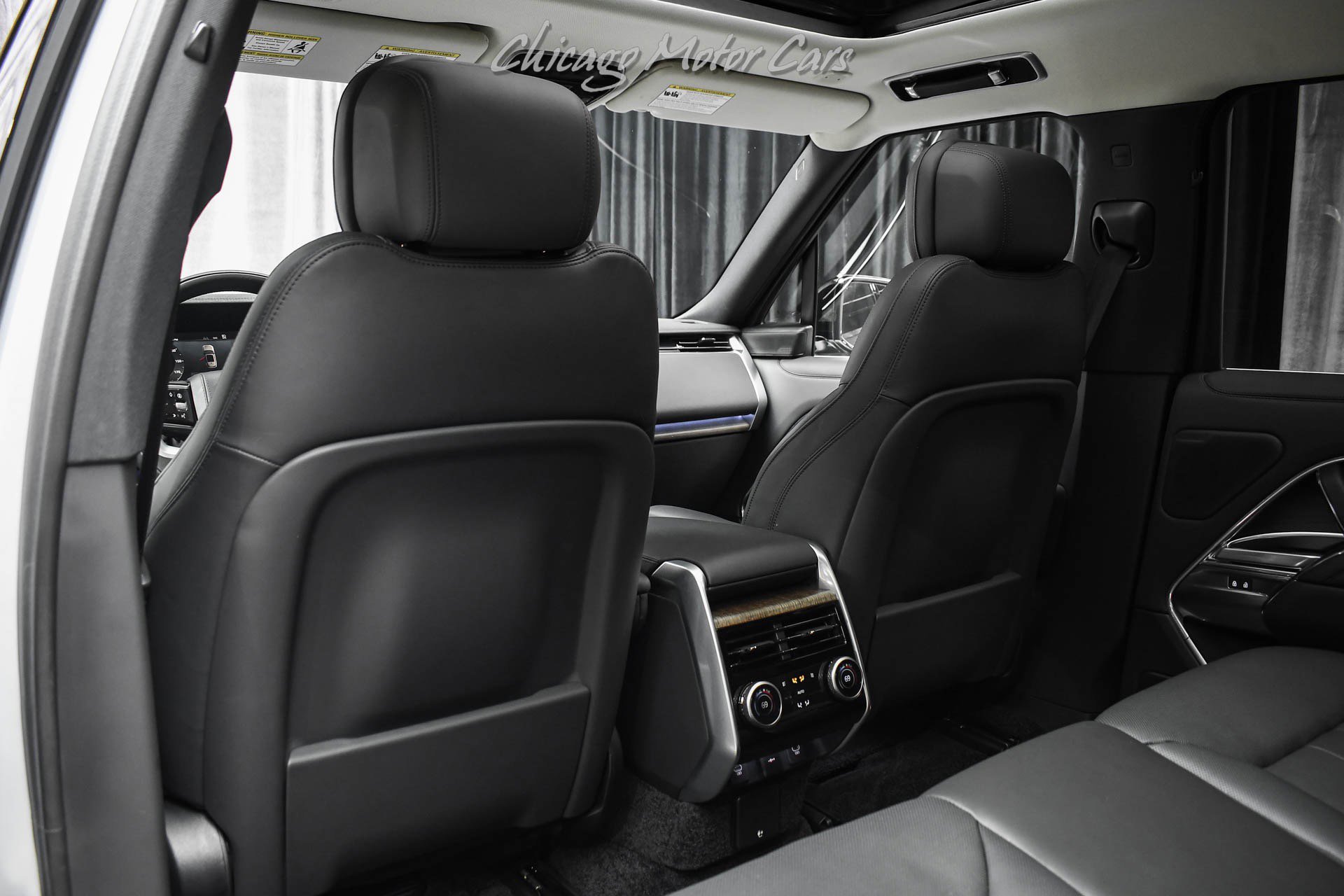 Used 2024 Land Rover Range Rover SE image 26