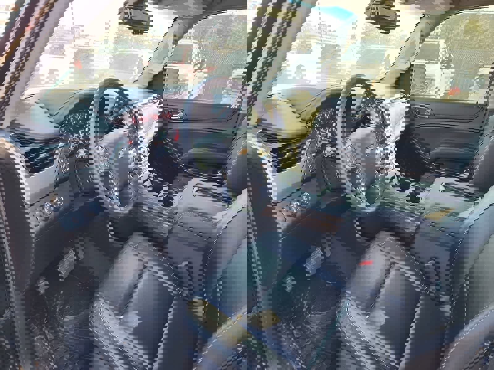 Used 2019 Chevrolet Suburban LT image 13