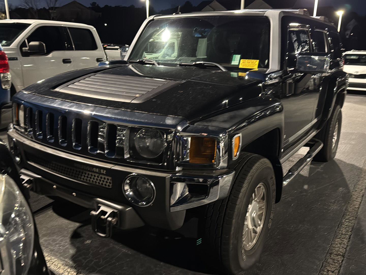 Used 2007 HUMMER H3 image 2