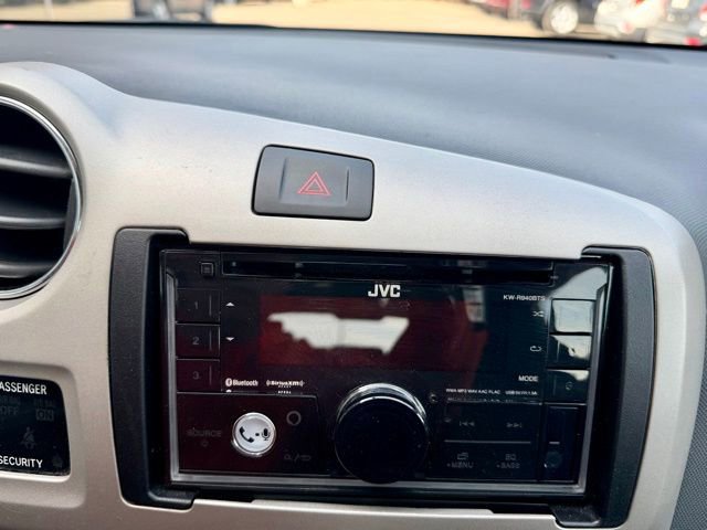 Used 2010 Toyota Matrix image 28