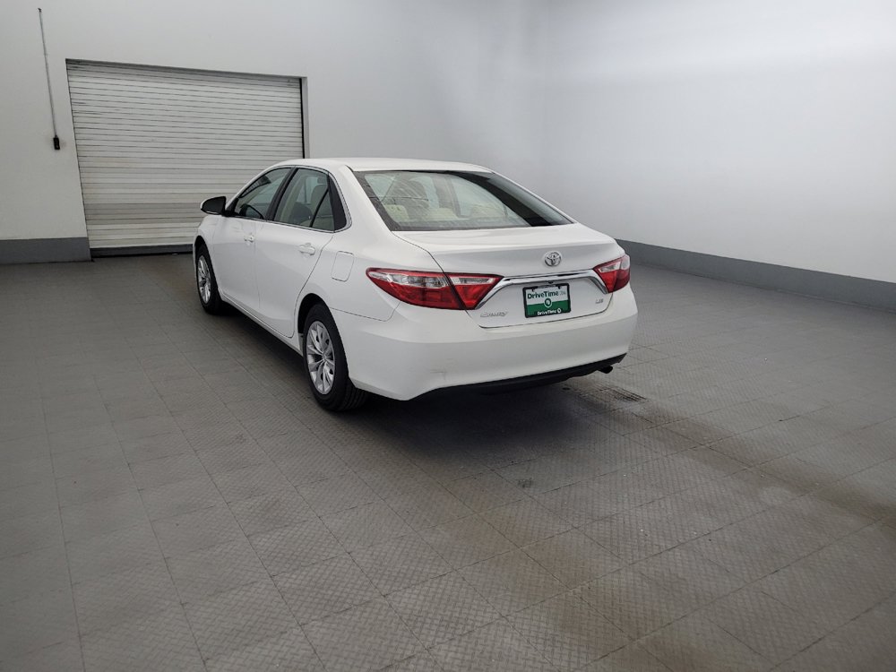Used 2017 Toyota Camry LE FWD image 5