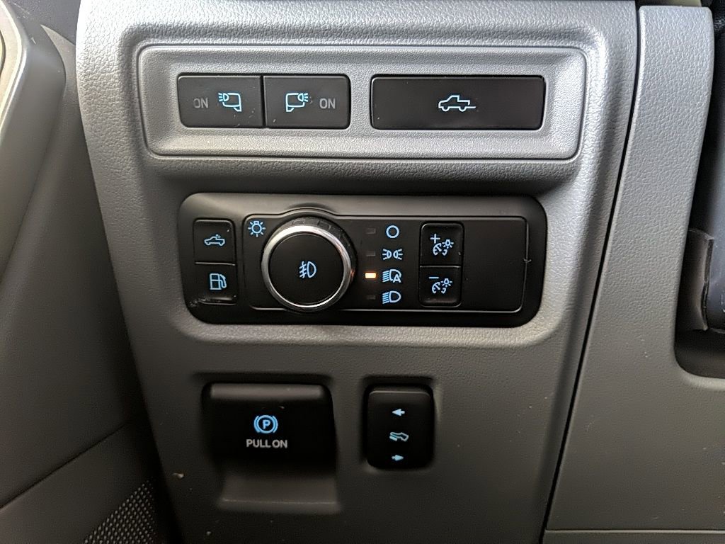 Certified 2023 Ford F150 Lariat w/ Equipment Group 502A High image 29