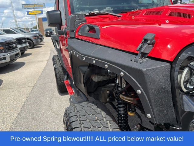 Used 2018 Jeep Wrangler Rubicon w/ Cold Weather Group AWD/4WD image 19