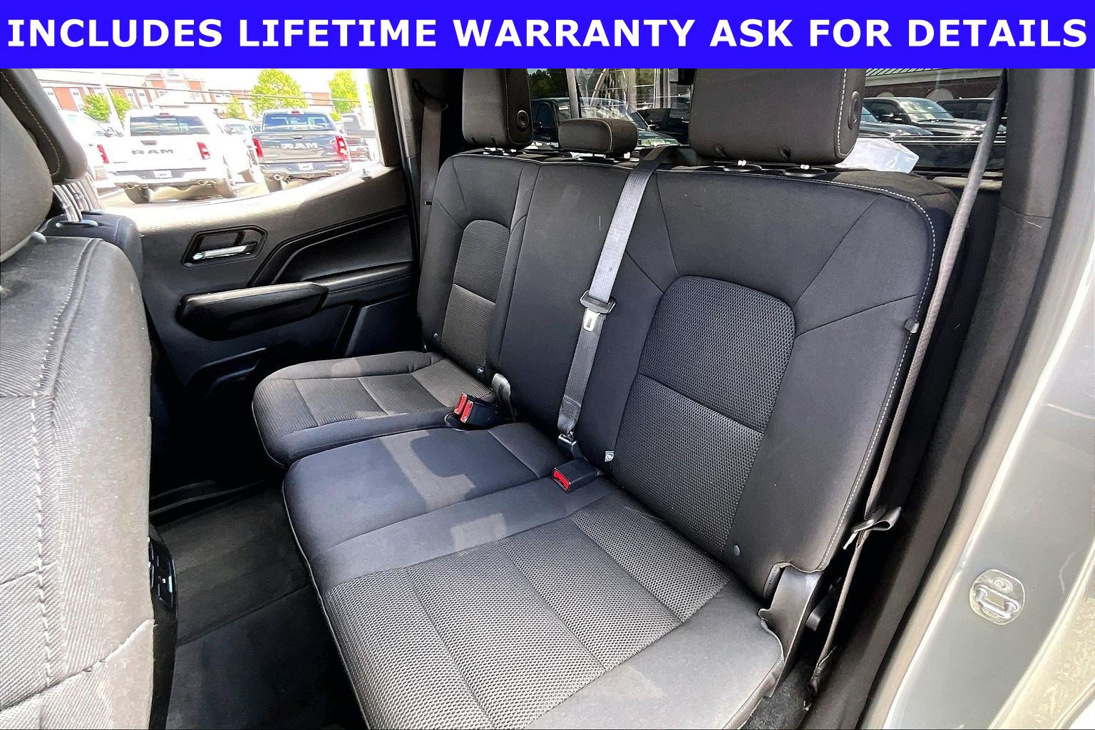 Used 2023 Chevrolet Colorado LT w/ LT Convenience Package AWD/4WD image 21