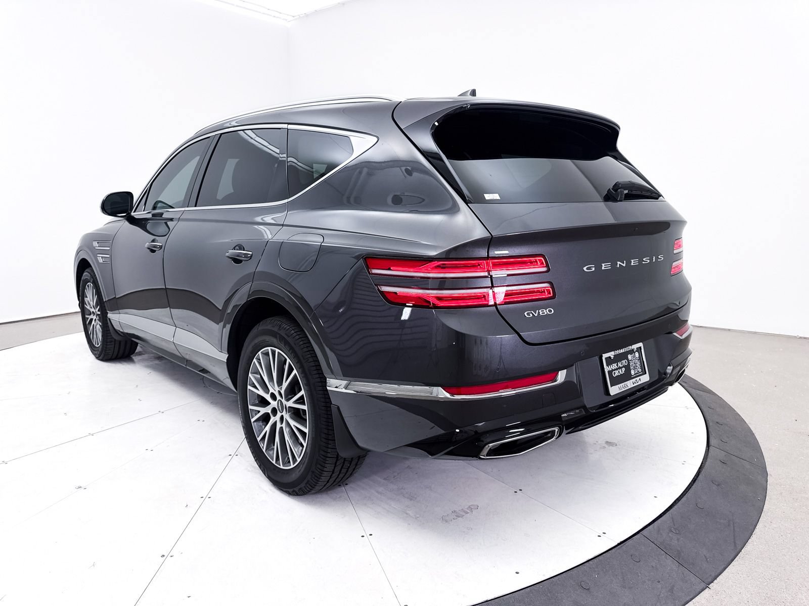 Used 2022 Genesis GV80 2.5T w/ Advanced Package 03 RWD image 17