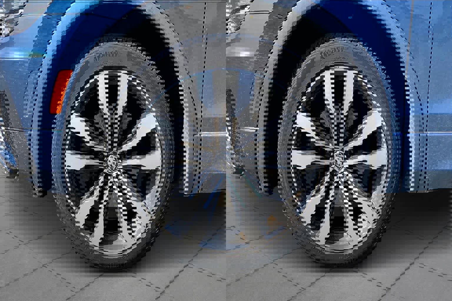 Used 2020 Volkswagen Tiguan SEL Premium R-Line w/ 3rd Row Seat Package image 11