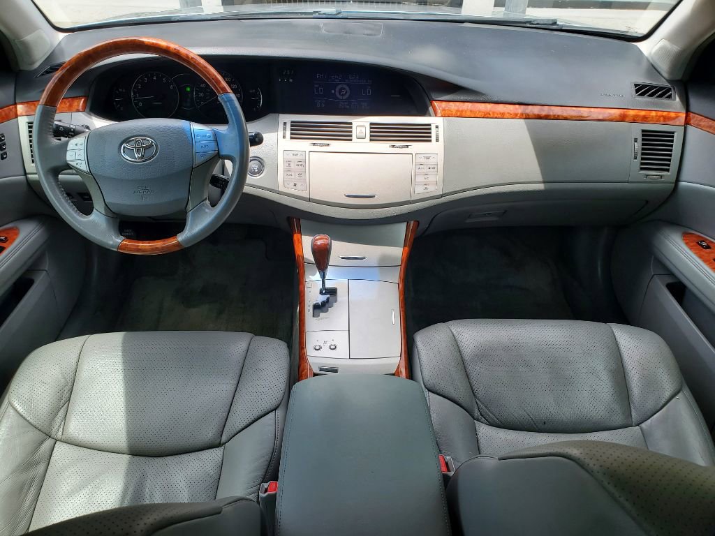Used 2005 Toyota Avalon FWD image 31