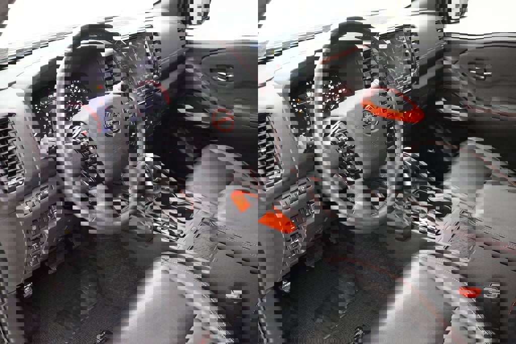 Used 2023 Nissan Frontier PRO-4X w/ Pro-4X Premium Package image 17