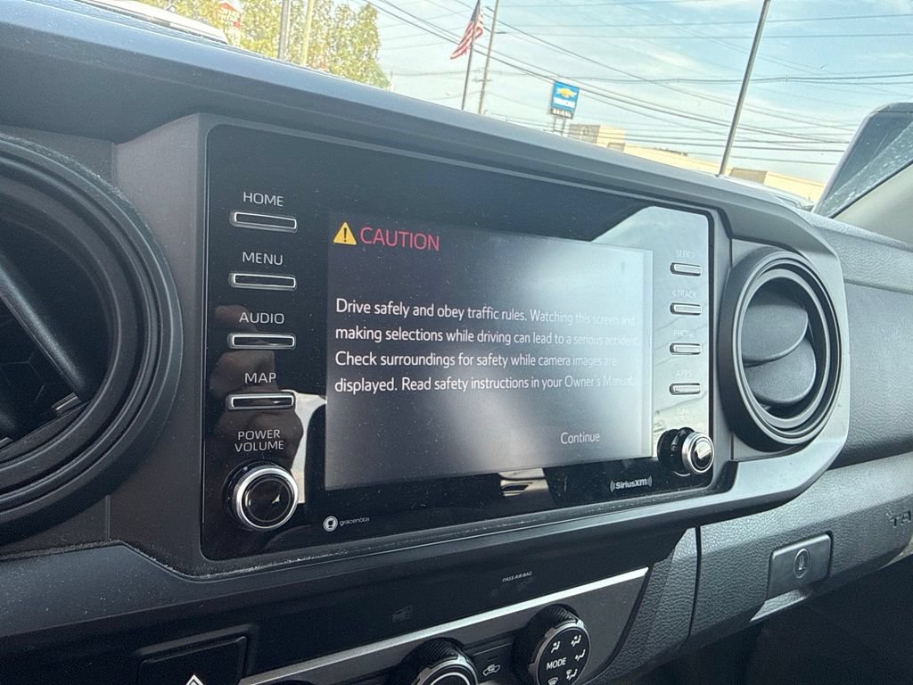 Used 2021 Toyota Tacoma SR AWD/4WD image 15