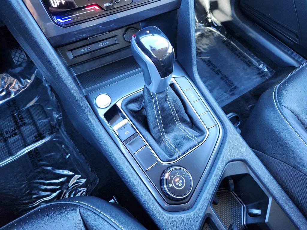 Certified 2024 Volkswagen Tiguan SE image 28