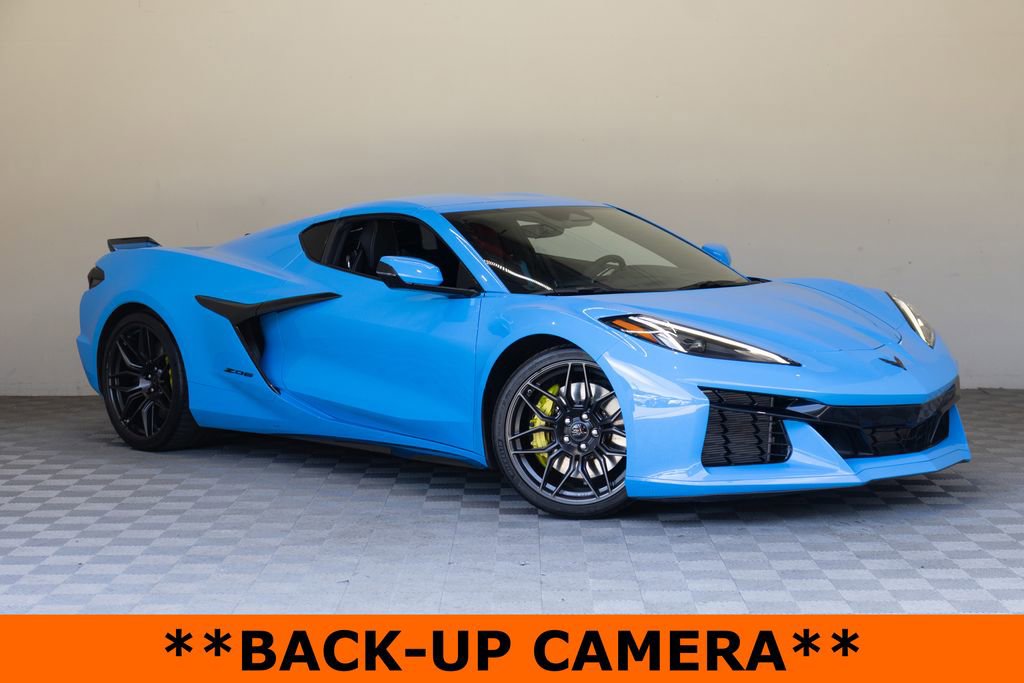 Used 2024 Chevrolet Corvette Z06 RWD image 2