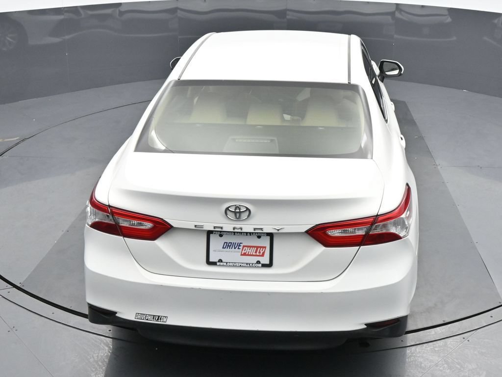 Used 2018 Toyota Camry LE FWD image 21