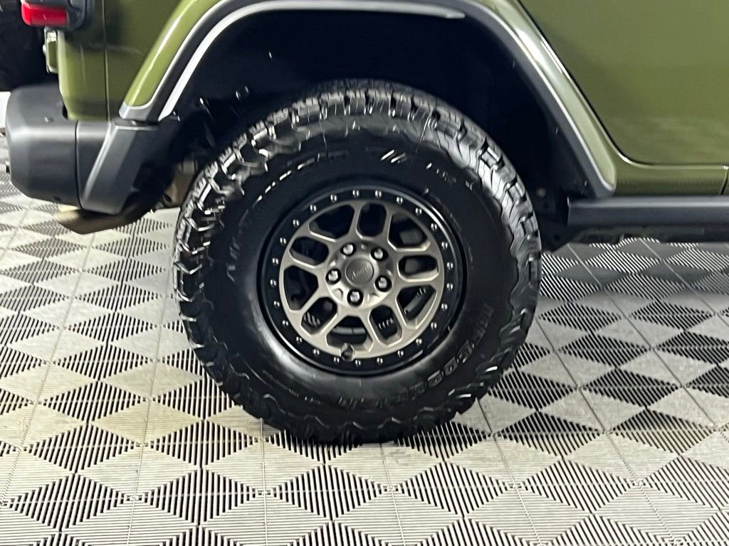 Used 2022 Jeep Wrangler Unlimited Rubicon w/ Xtreme Recon 35" Tire Package image 12