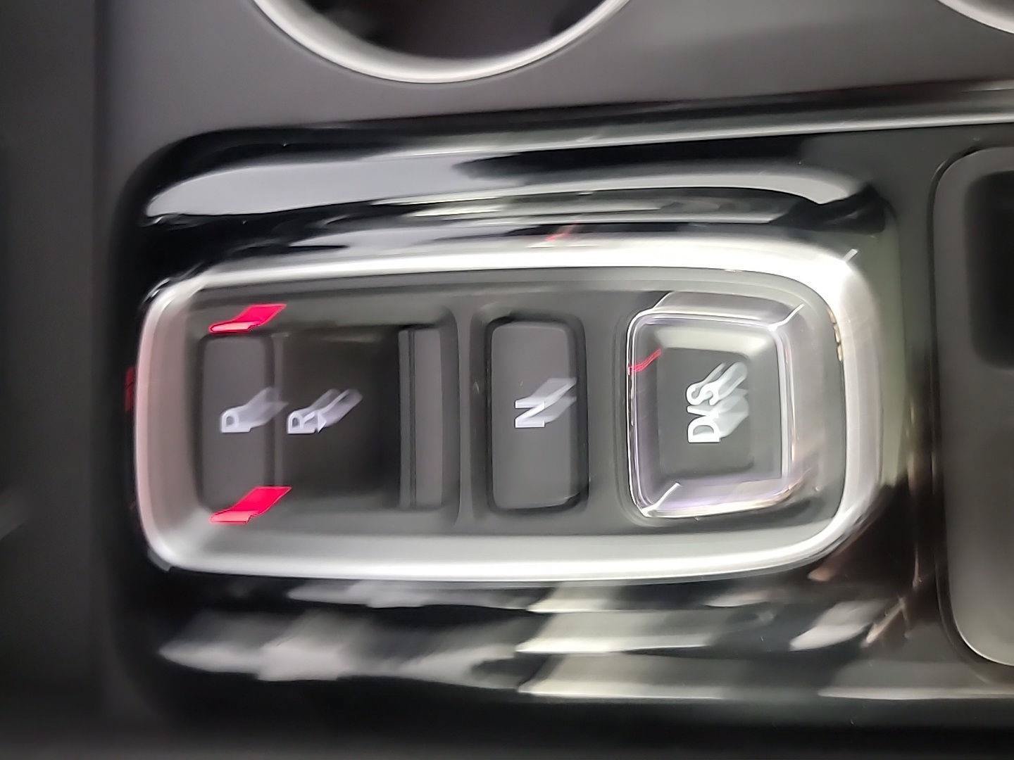 Certified 2025 Honda Pilot Black Edition image 35