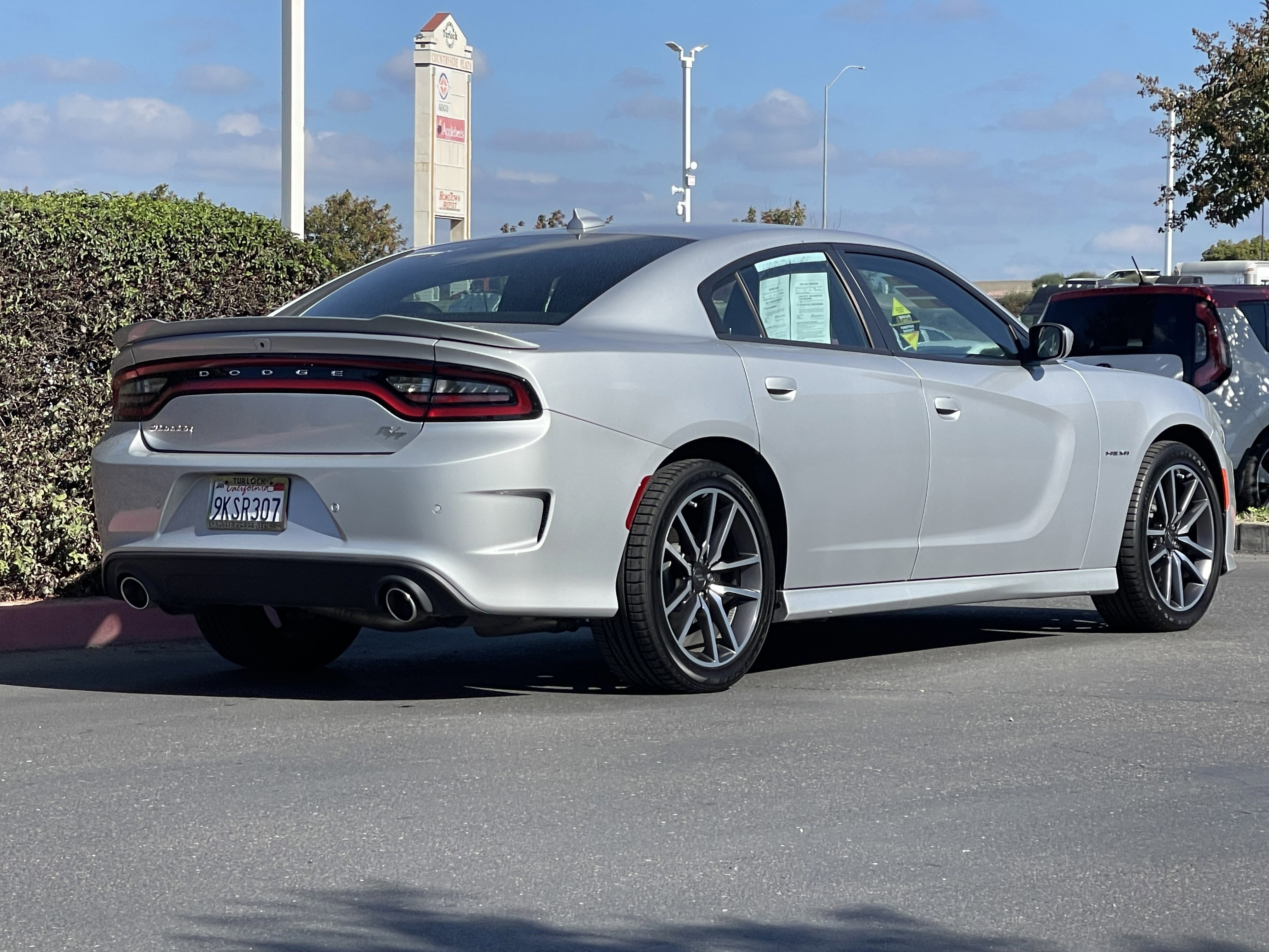 Used 2022 Dodge Charger R/T w/ Plus Group image 5