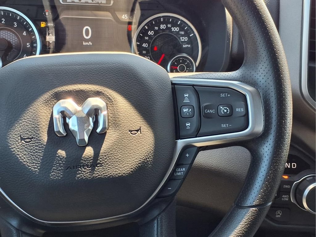 New 2026 RAM 1500 Express AWD/4WD image 19