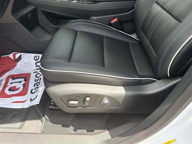 New 2026 Buick Enclave Avenir w/ Super Cruise Package AWD/4WD image 15