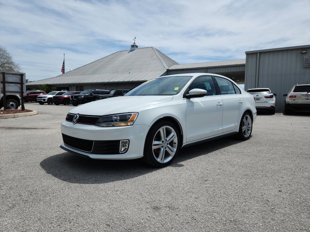 Used 2015 Volkswagen Jetta GLI SE image 2