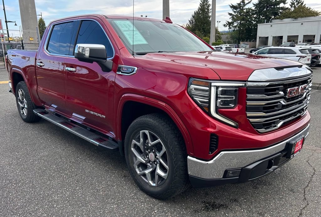 Used 2023 GMC Sierra 1500 SLT w/ SLT Premium Package AWD/4WD image 3