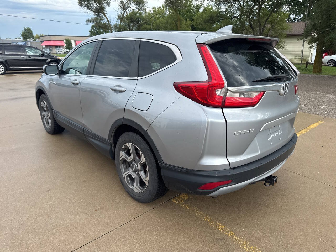 Used 2018 Honda CR-V EX image 3