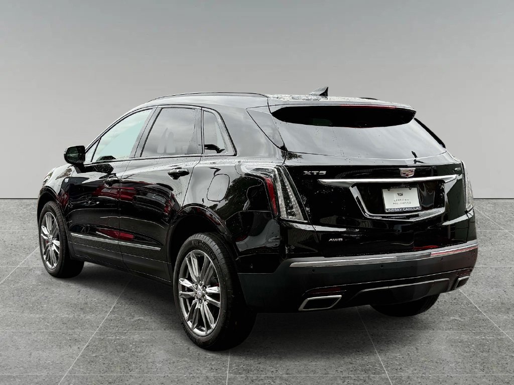 Certified 2026 Cadillac XT5 Sportv w/ LPO, Floor Liner Package AWD/4WD image 12