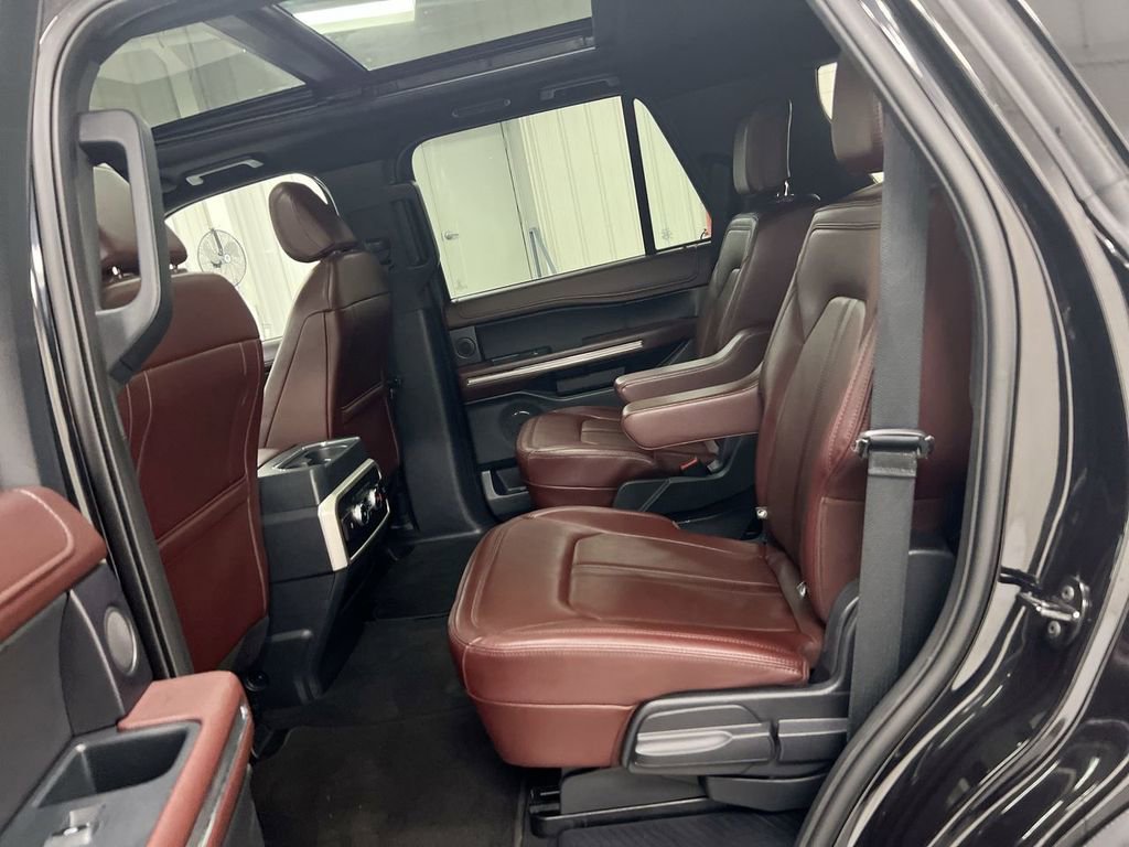 Used 2024 Ford Expedition Limited image 24