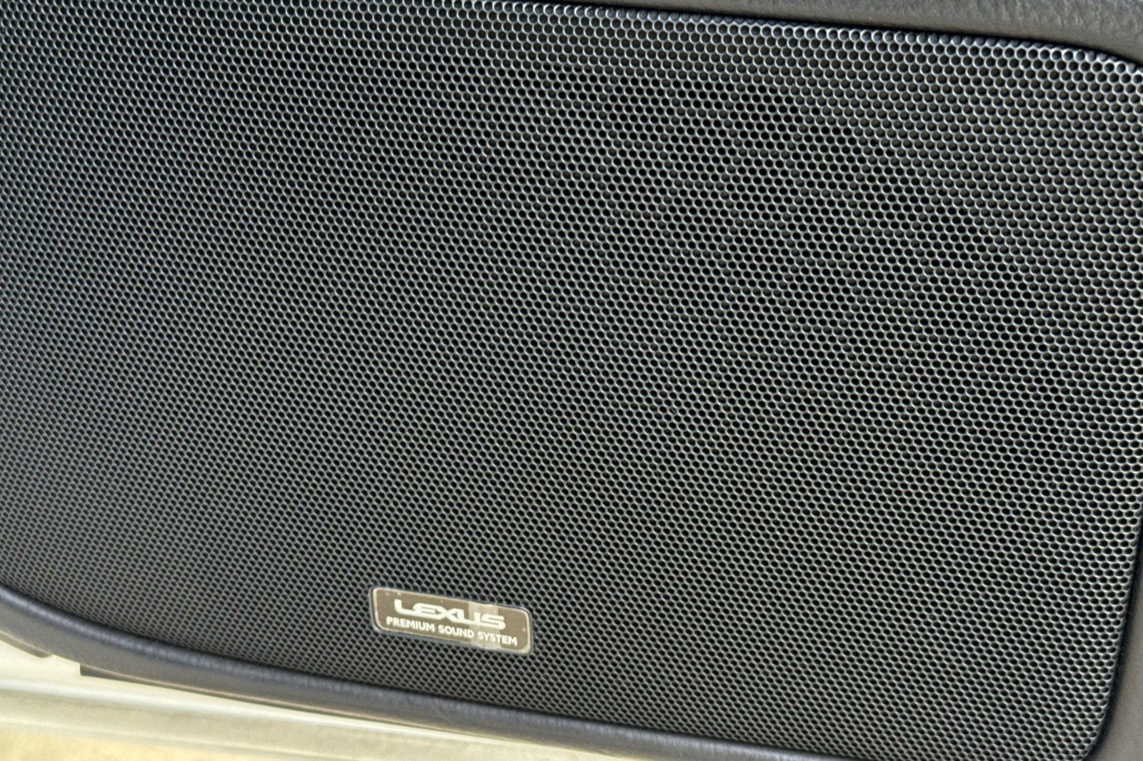 Used 2017 Lexus LS 460 w/ Comfort Package image 19