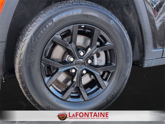 Certified 2024 Jeep Grand Cherokee L Laredo image 32