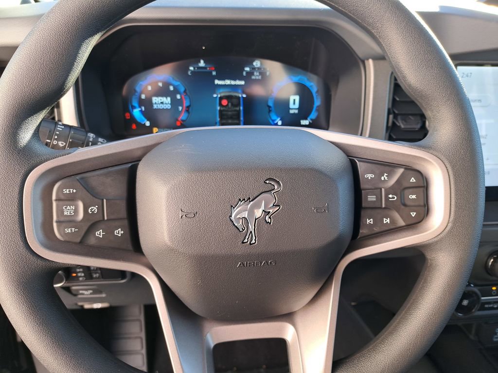 New 2025 Ford Bronco 4-Door image 9